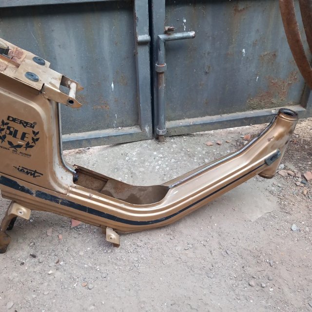 Chasis Derbi Variant SLE Dorado