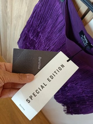 Falda pantalón Bershka flecos morada Talla L