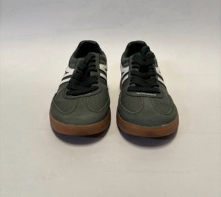 Zapatillas Retro PullaBear 40