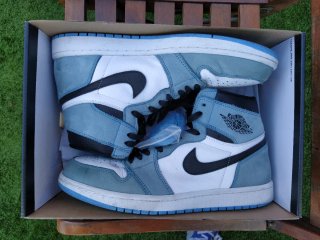 Jordan 1 High University Talla 44.5 Eur.