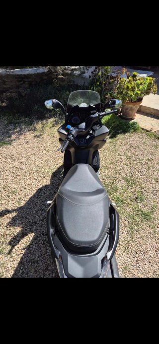 Honda Forza 125 en impecable estado