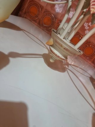 Lámpara de techo floral beige y naranja