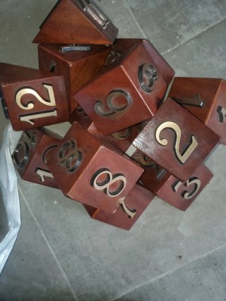 Identificatori numerici per tavoli da ristorante/bar