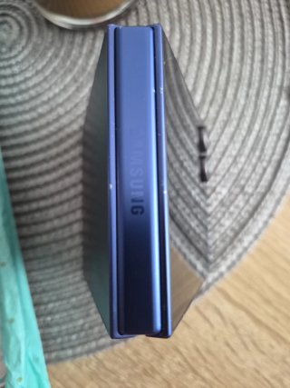 Samsung Galaxy Z Flip 7 azul