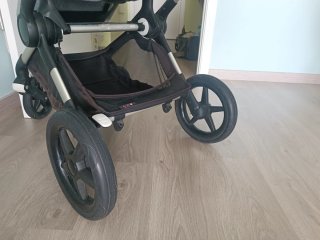 Bugaboo Fox 2 + saco invierno y manopla