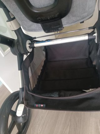 Bugaboo Fox 2 + saco invierno y manopla