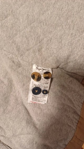 Cazadora Pepe Jeans Beige con Cuello Blanco