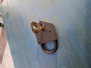 Candado antiguo funcional