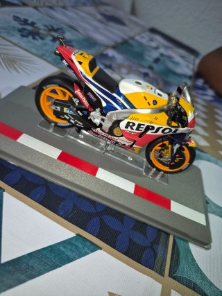 Moto Honda RC213V Colección
