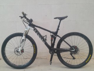 Bicicleta Canyon Lux CF Carbono 29
