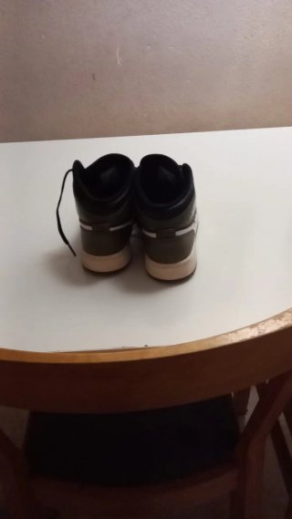 Zapatillas Jordan Negras y Verdes