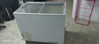 congelador con puertas correderas de vidrio ...