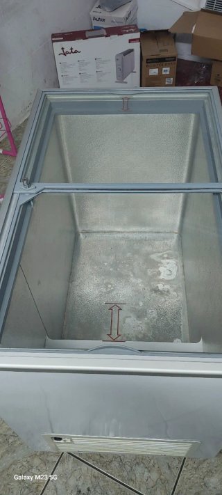 congelador con puertas correderas de vidrio ...