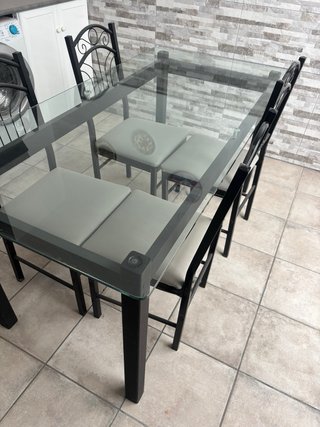 Mesa de comedor cristal y metal