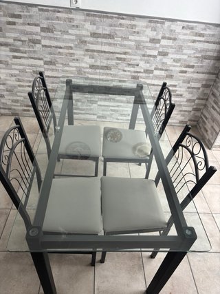 Mesa de comedor cristal y metal