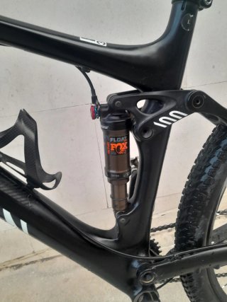 Bicicleta Canyon Lux CF Carbono 29