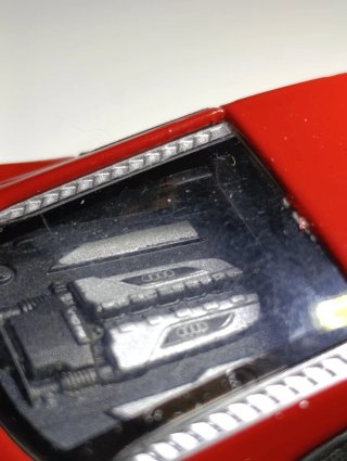 AUDI R8 WELLY 1/43