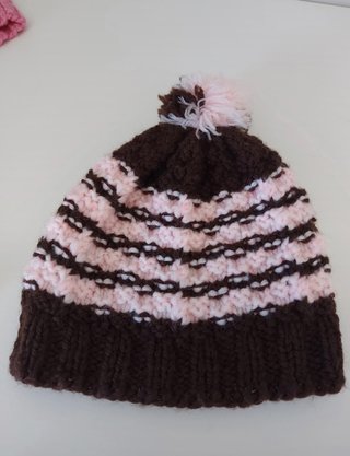 Lote 4 Cappelli di Maglia Rosa e Marrone