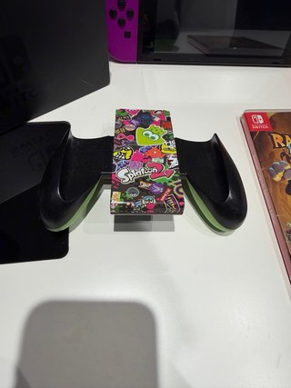 Nintendo Switch Morado/Rojo Poco Uso