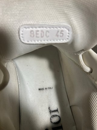 Dior B22 Sneakers Grises y Blancas