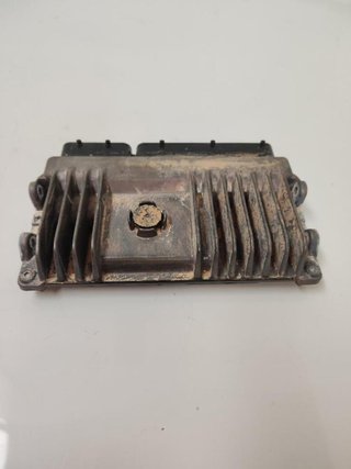 302032 centralita motor uce 89661f4550 toyota c-hr