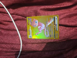 Carta Pokémon Mew VMAX 114/264 Metálica