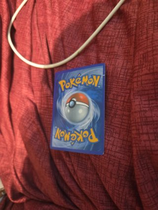 Carta Pokémon Mew VMAX 114/264 Metálica