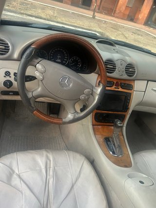Mercedes-Benz  CLK 2005