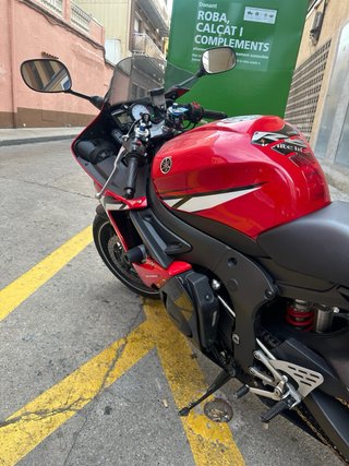 Yamaha R6 2004 Deltabox III Roja