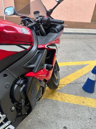 Yamaha R6 2004 Deltabox III Roja