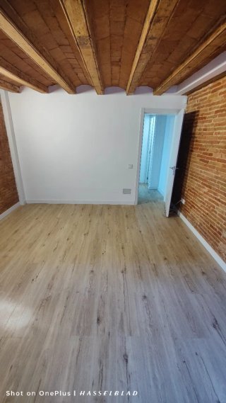 Instalación profesional de parquet laminado, SPC