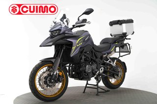 QJ MOTOR SRT 550 X