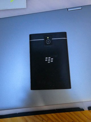 BlackBerry Passport Negro