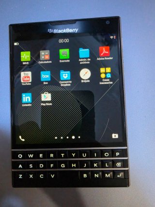 BlackBerry Passport Negro