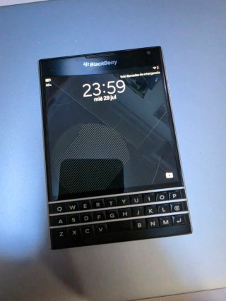 BlackBerry Passport Negro