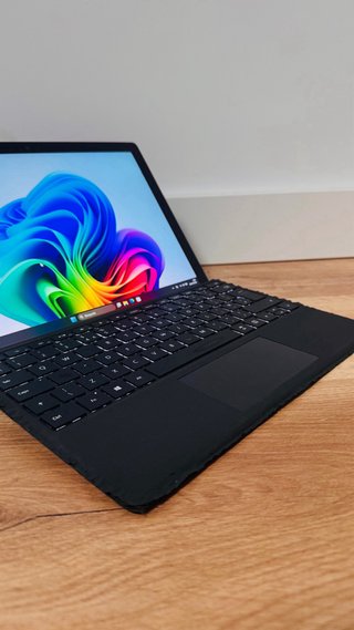 Microsoft Surface Pro 7+ Negra – Potencia Portable