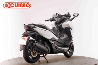 HONDA FORZA 125