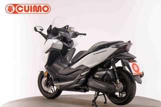 HONDA FORZA 125