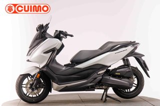 HONDA FORZA 125