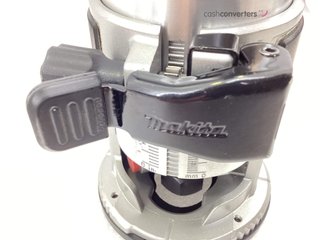 fresadora makita rt0702c