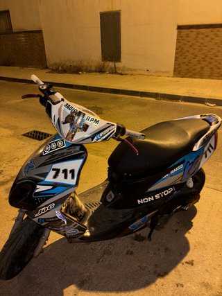 Yamaha Jog R Scooter