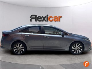 Toyota Corolla 1.8 125H ACTIVE TECH E-CVT SEDAN