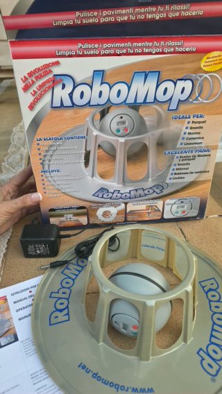 ROBOT ASPIRADOR NUEVO CON CAJA ROBOMOP