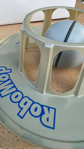 ROBOT ASPIRADOR NUEVO CON CAJA ROBOMOP