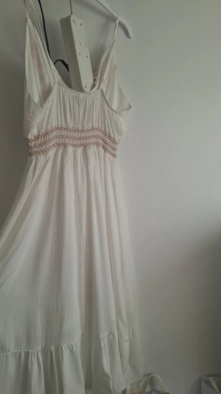 Vestido blanco bordado