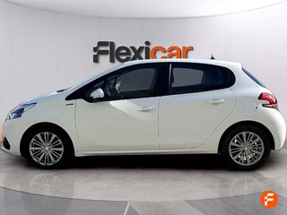 Peugeot 208 5P Signature 1.2L PureTech 81KW (110CV)