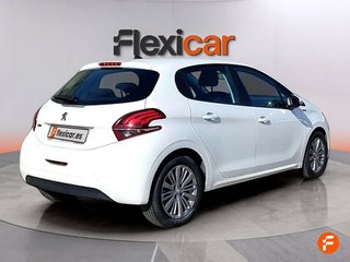 Peugeot 208 5P Signature 1.2L PureTech 81KW (110CV)