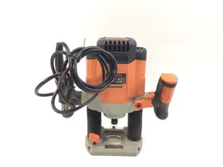fresadora black and decker kw1200e