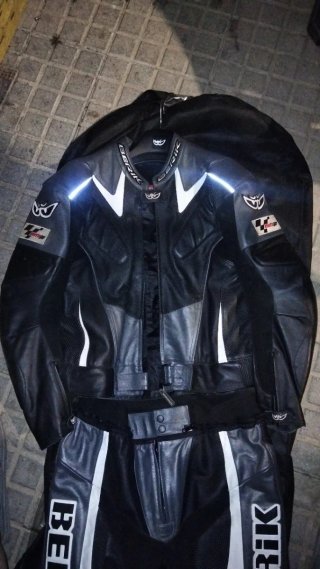 Mono Moto GP 2 Piezas Talla XXL