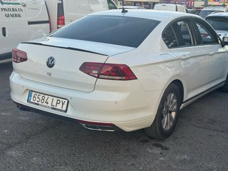 Volkswagen Passat 2021